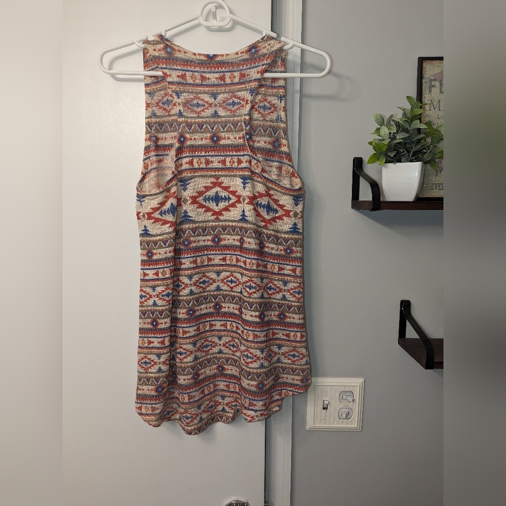 Aztec Patterned Tank Top - Picture 2 of 3